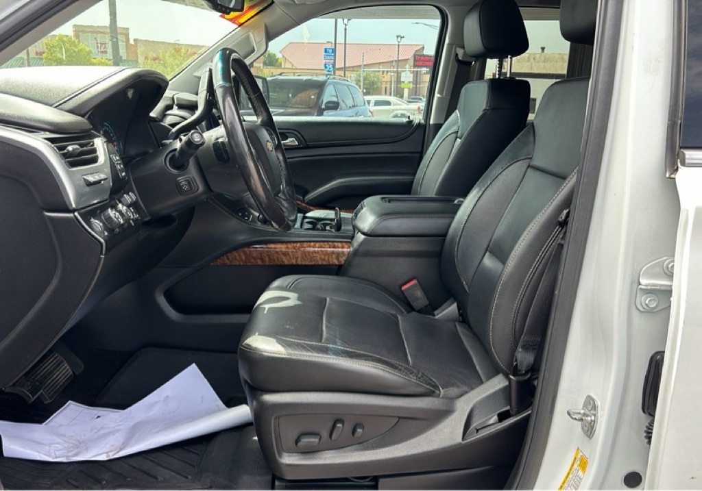 Photo 9 of this CHEVROLET TAHOE