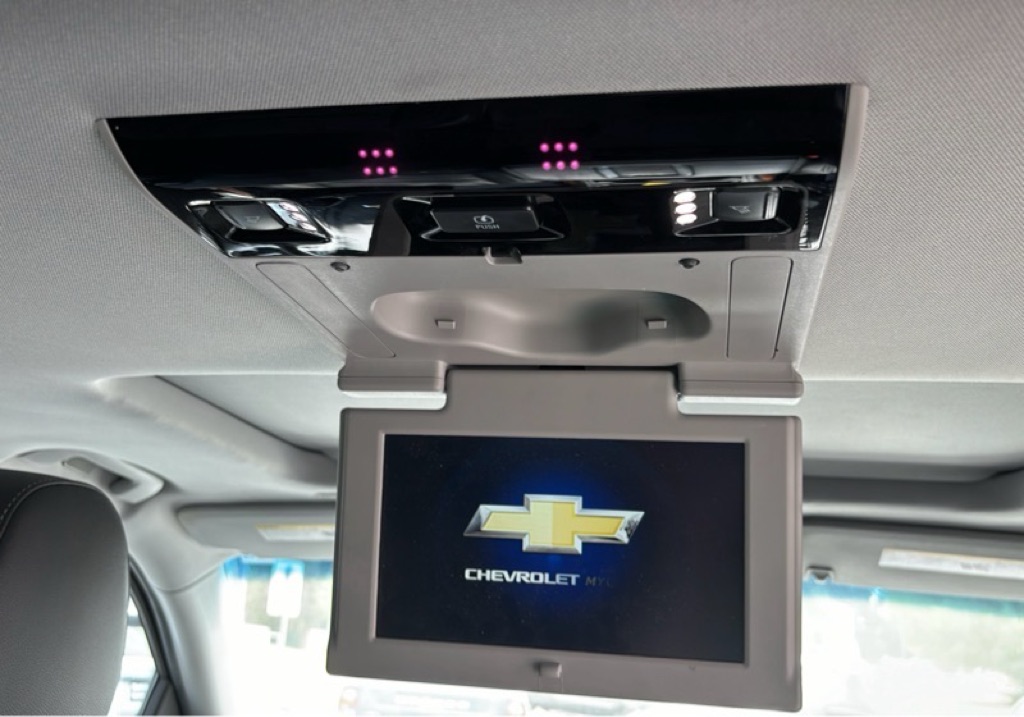 Photo 23 of this CHEVROLET TAHOE