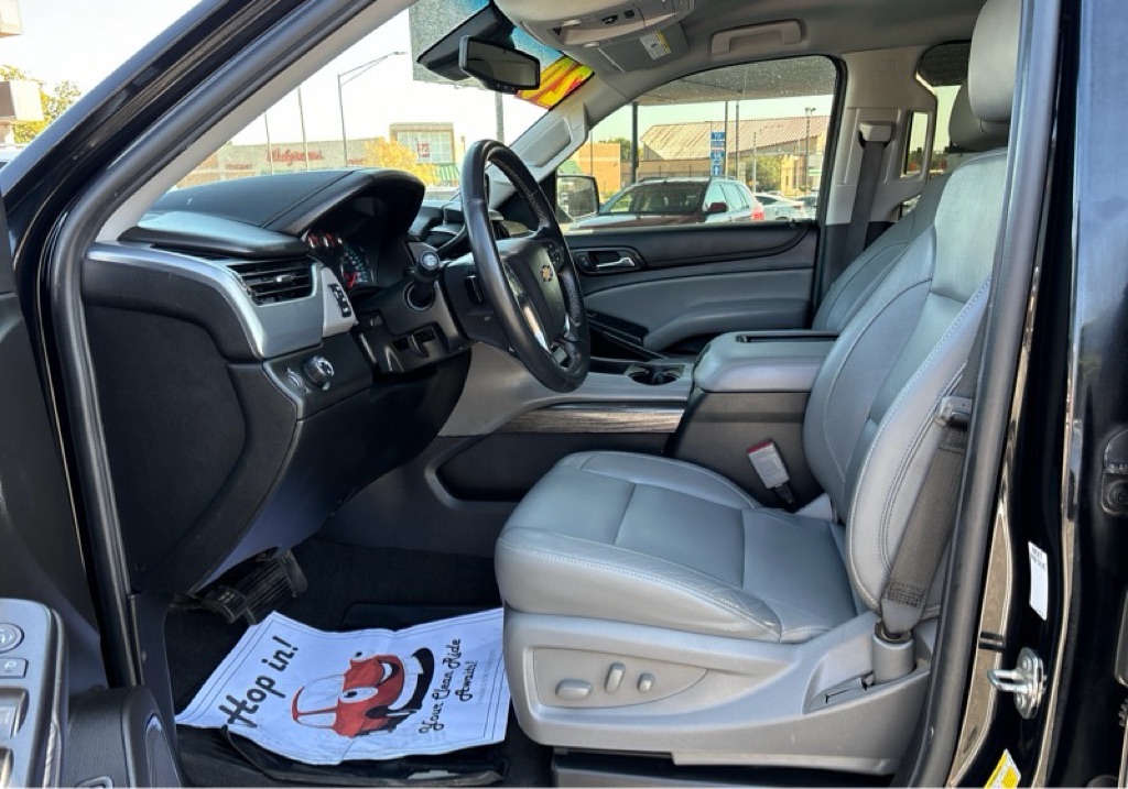 Photo 8 of this CHEVROLET TAHOE