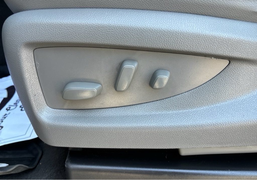 Photo 9 of this CHEVROLET TAHOE