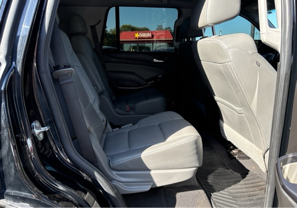 Photo 21 of this CHEVROLET TAHOE