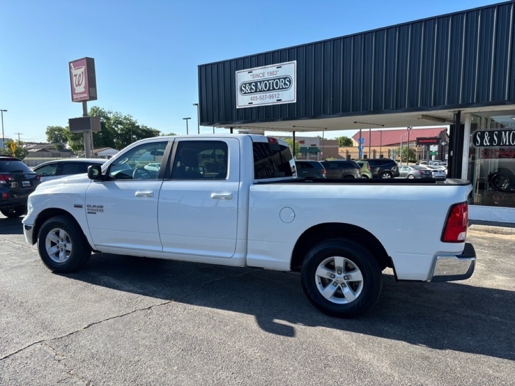 Photo 3 of this RAM 1500 CLASSIC