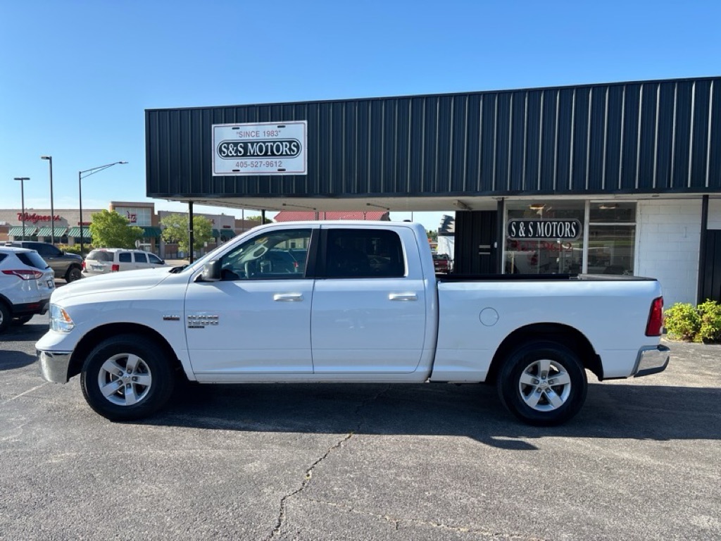 Photo 2 of this RAM 1500 CLASSIC