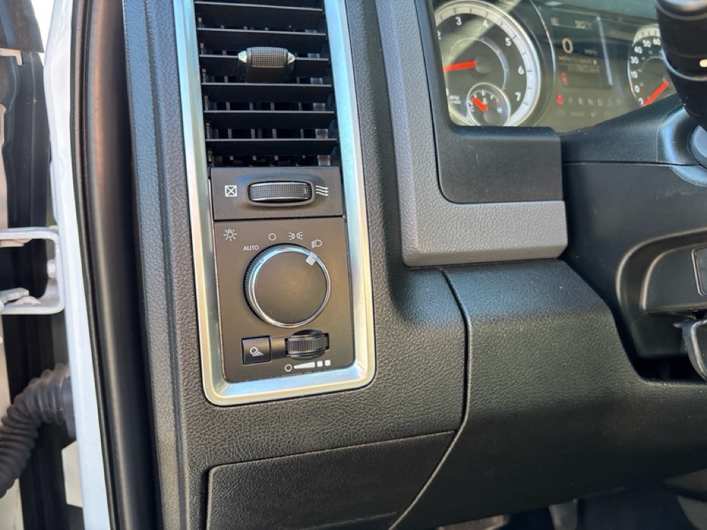 Photo 10 of this RAM 1500 CLASSIC