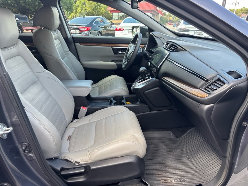 Photo 25 of this HONDA CR-V