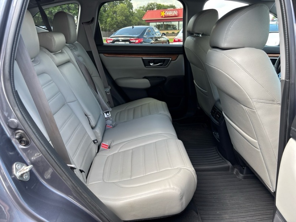 Photo 23 of this HONDA CR-V