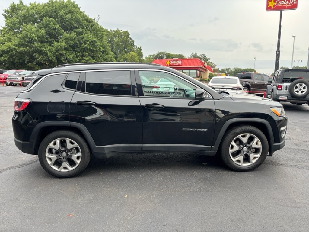 Photo 6 of this JEEP COMPASS