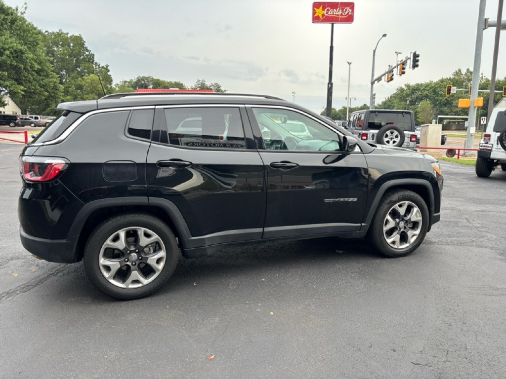 Photo 4 of this JEEP COMPASS