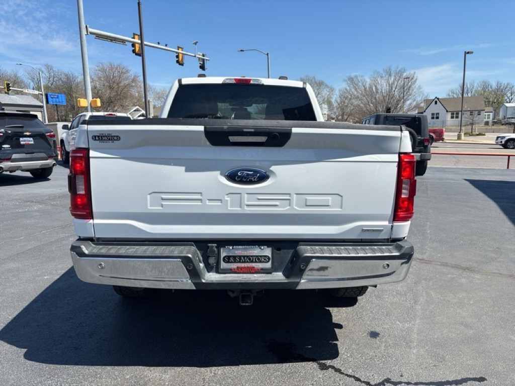 Photo 4 of this FORD F150