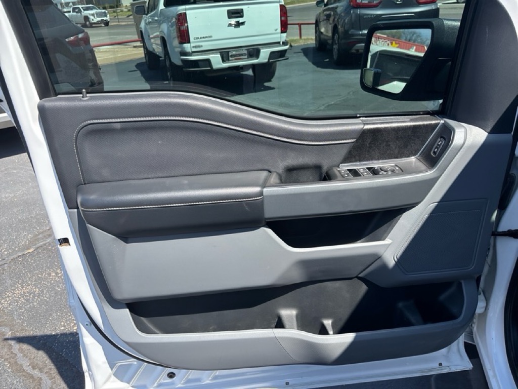 Photo 18 of this FORD F150