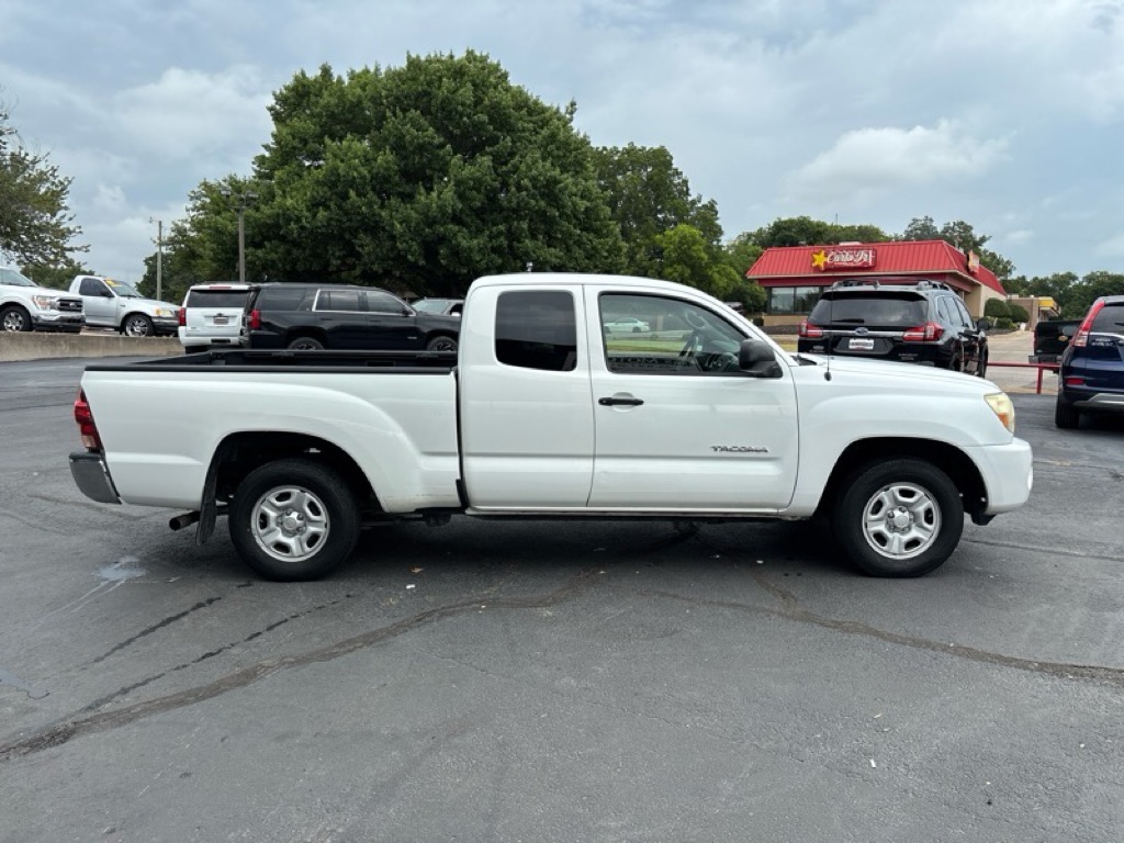 Photo 6 of this TOYOTA TACOMA