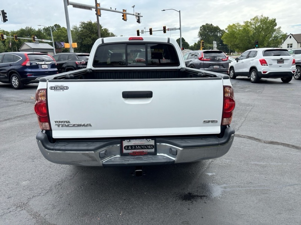 Photo 4 of this TOYOTA TACOMA