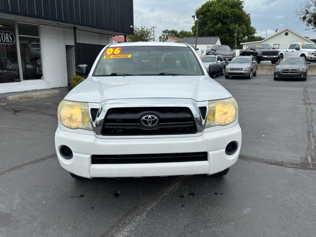 Photo 8 of this TOYOTA TACOMA