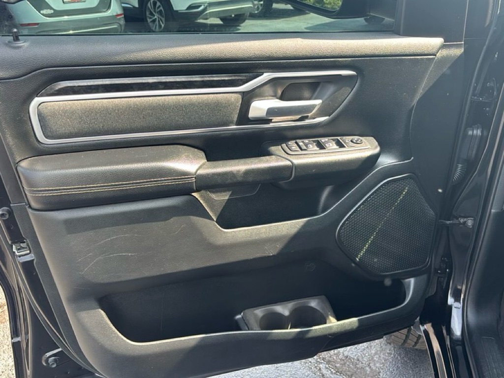 Photo 18 of this RAM 1500