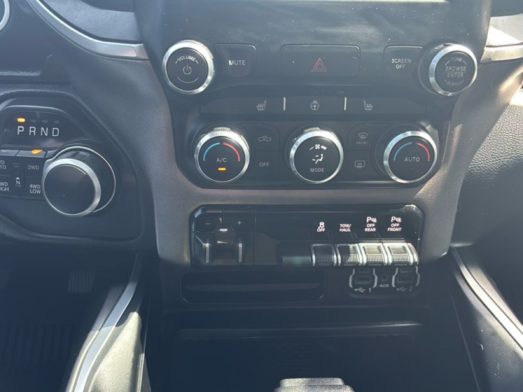Photo 16 of this RAM 1500
