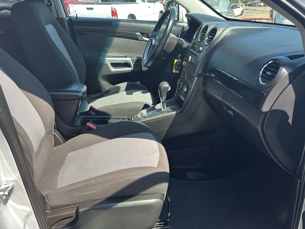 Photo 23 of this CHEVROLET CAPTIVA