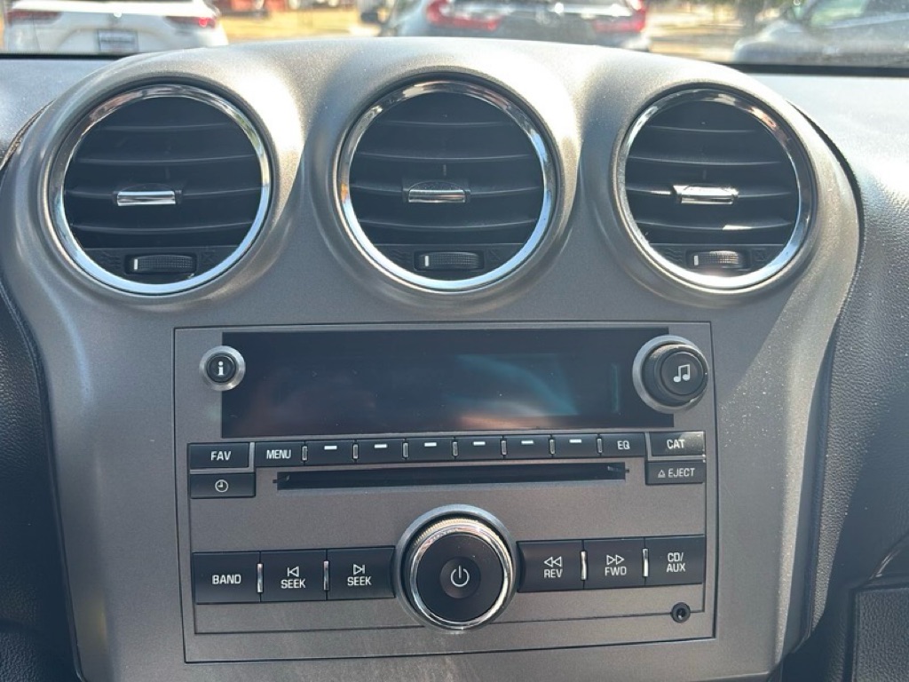 Photo 15 of this CHEVROLET CAPTIVA
