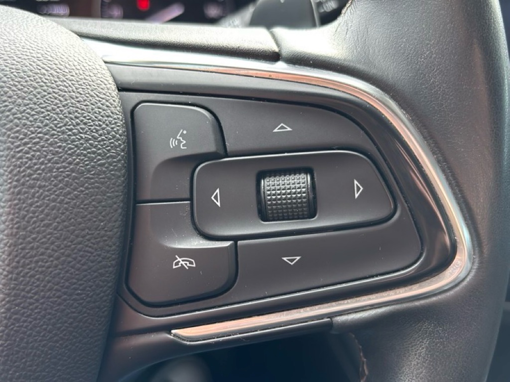 Photo 14 of this BUICK ENVISION