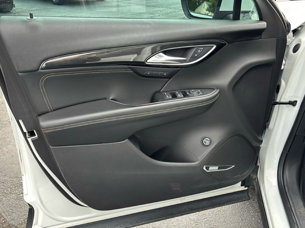 Photo 18 of this BUICK ENVISION