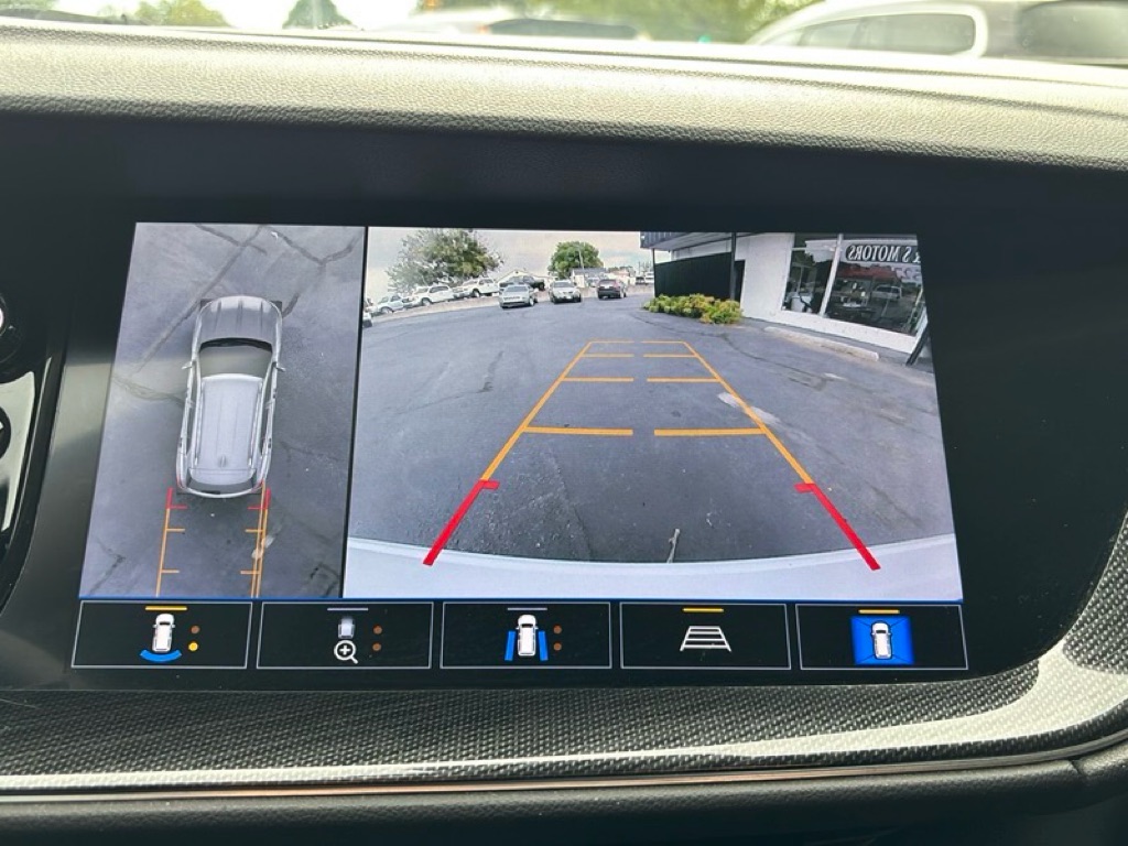 Photo 17 of this BUICK ENVISION