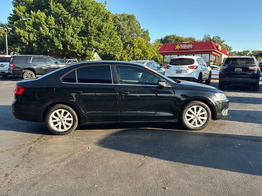 Photo 6 of this VOLKSWAGEN JETTA