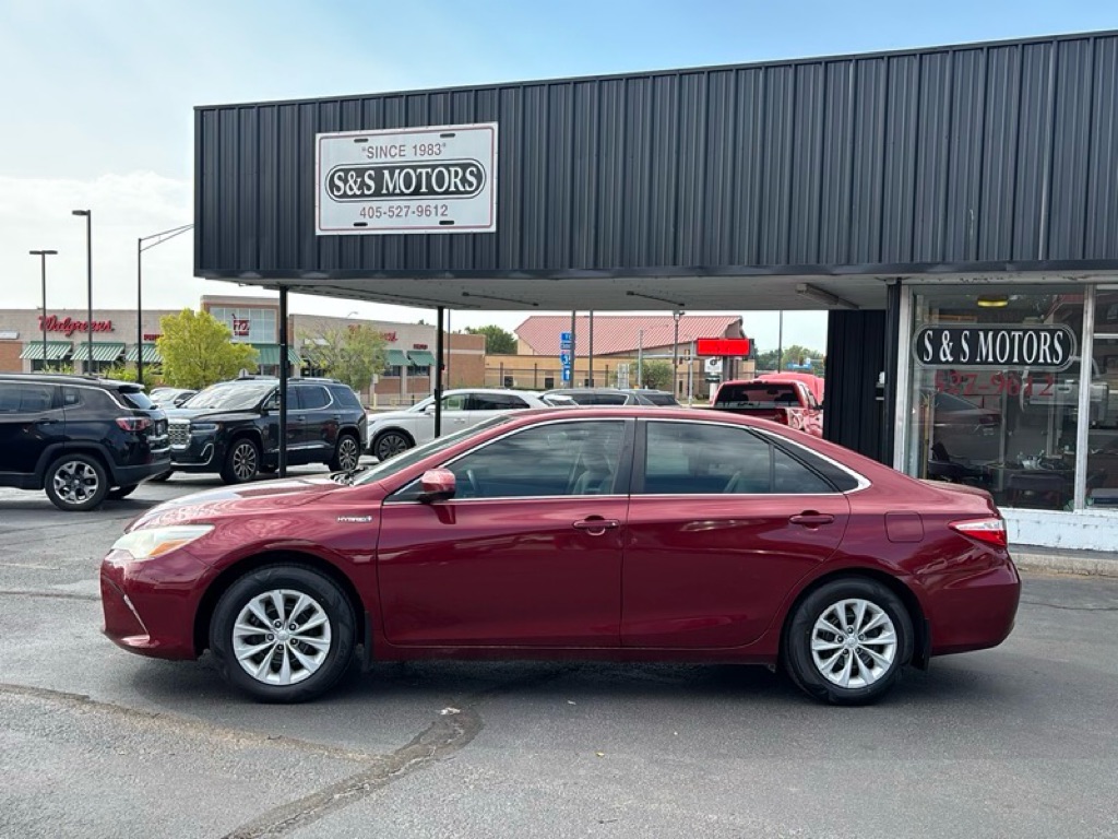 Photo 2 of this TOYOTA CAMRY