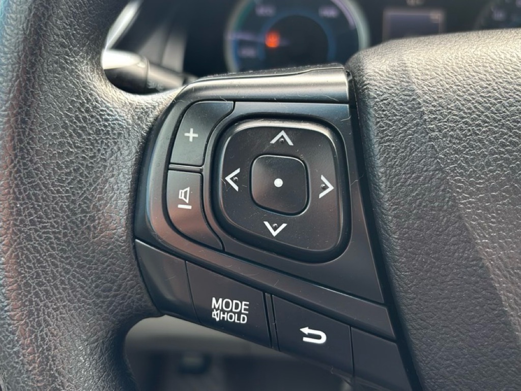 Photo 13 of this TOYOTA CAMRY