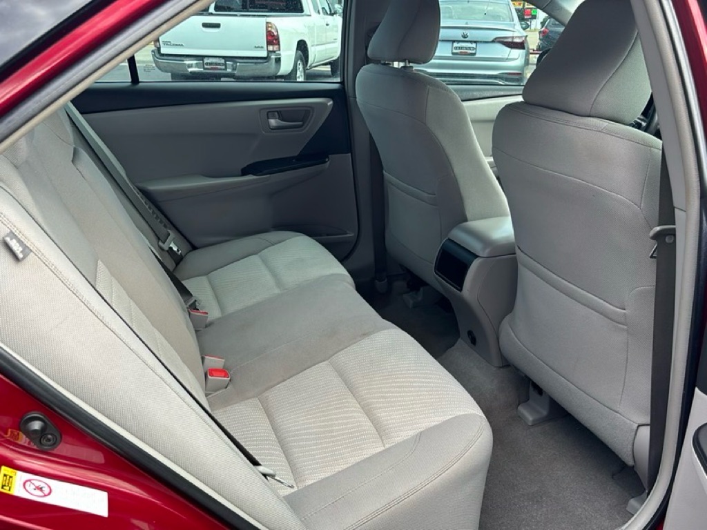 Photo 21 of this TOYOTA CAMRY