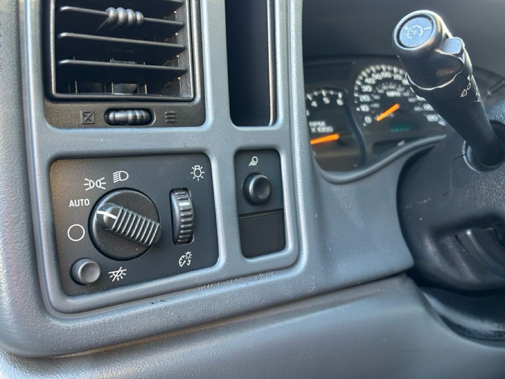 Photo 10 of this CHEVROLET SILVERADO 1500