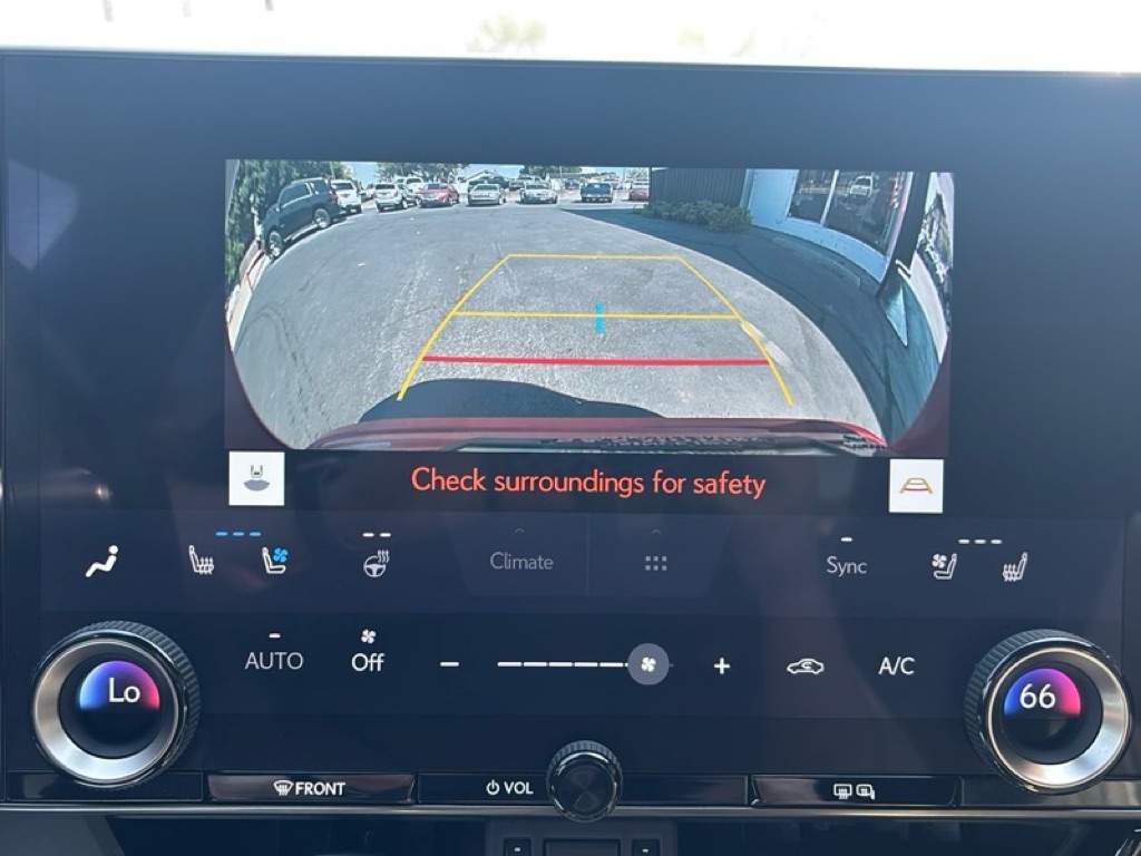 Photo 16 of this LEXUS NX