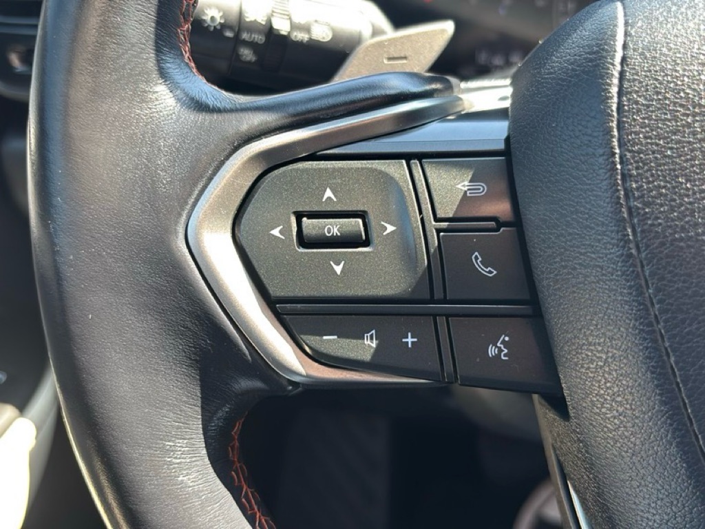Photo 13 of this LEXUS NX