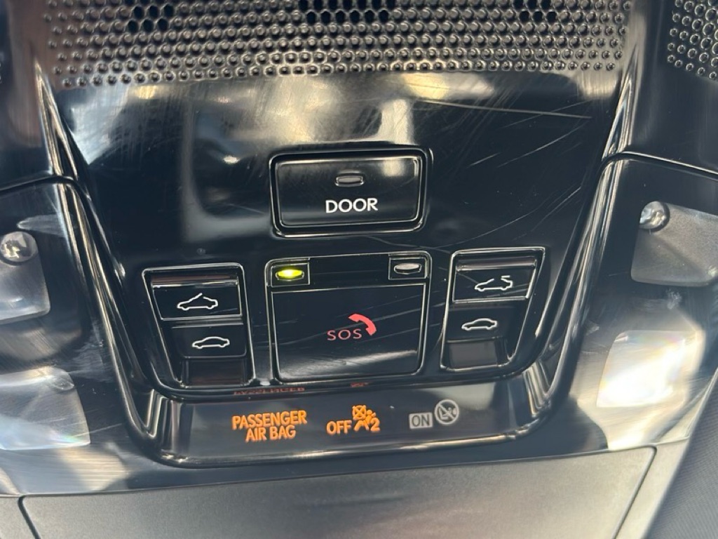 Photo 17 of this LEXUS NX