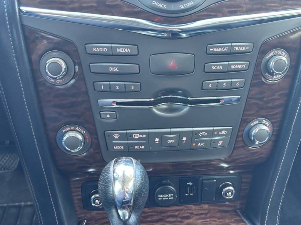 Photo 16 of this NISSAN ARMADA
