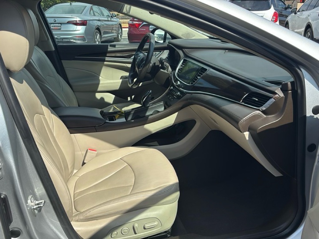 Photo 23 of this BUICK LACROSSE