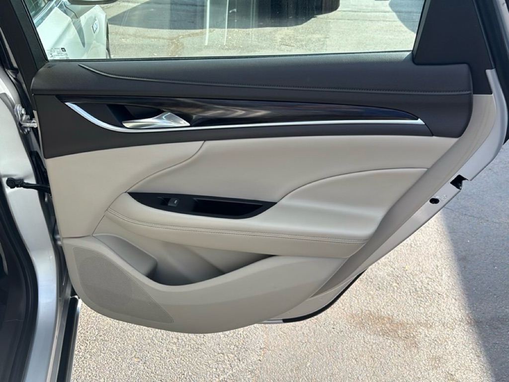 Photo 22 of this BUICK LACROSSE