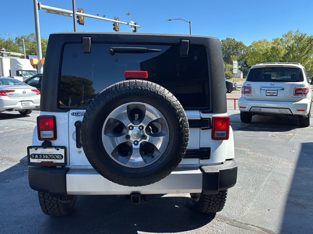 Photo 4 of this JEEP WRANGLER