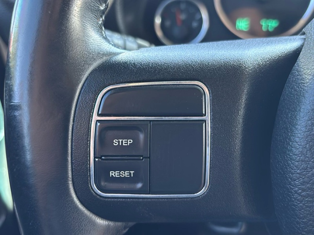Photo 11 of this JEEP WRANGLER