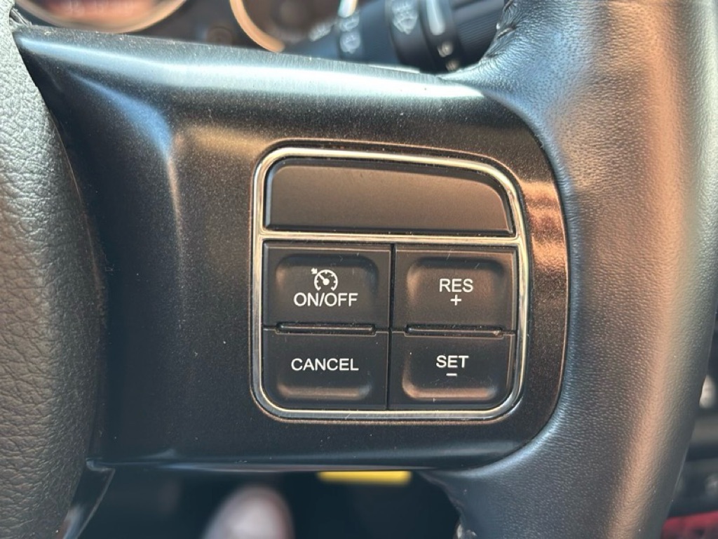 Photo 13 of this JEEP WRANGLER UNLIMI