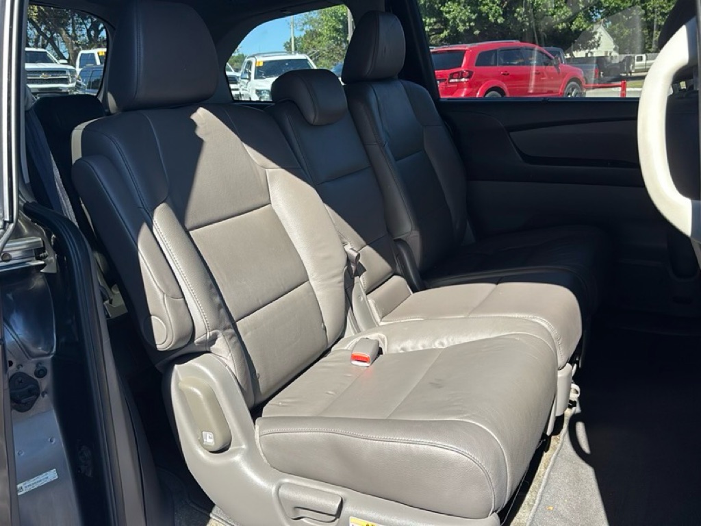 Photo 21 of this HONDA ODYSSEY