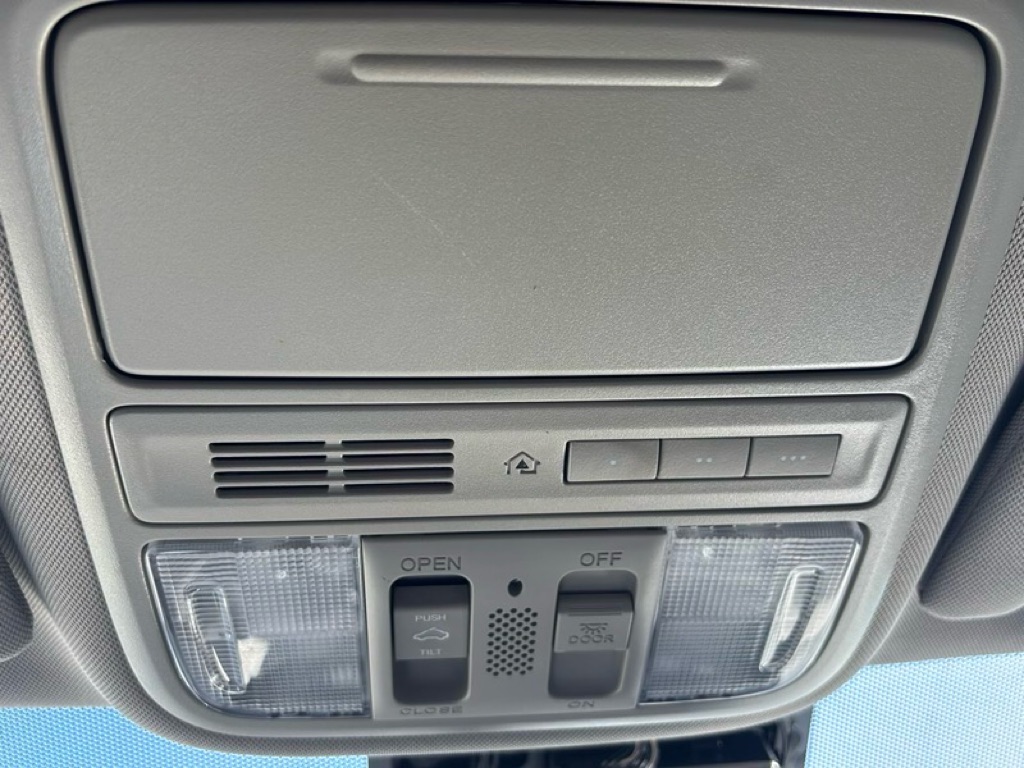 Photo 17 of this HONDA ODYSSEY