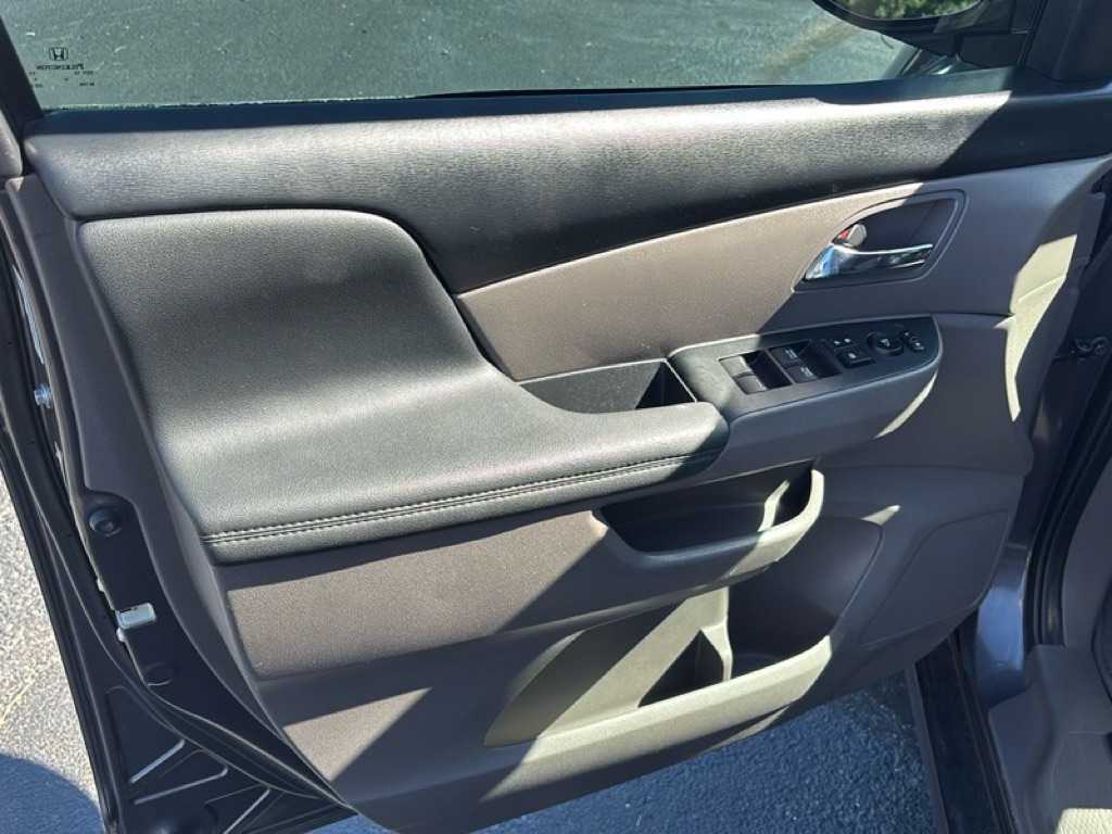 Photo 18 of this HONDA ODYSSEY