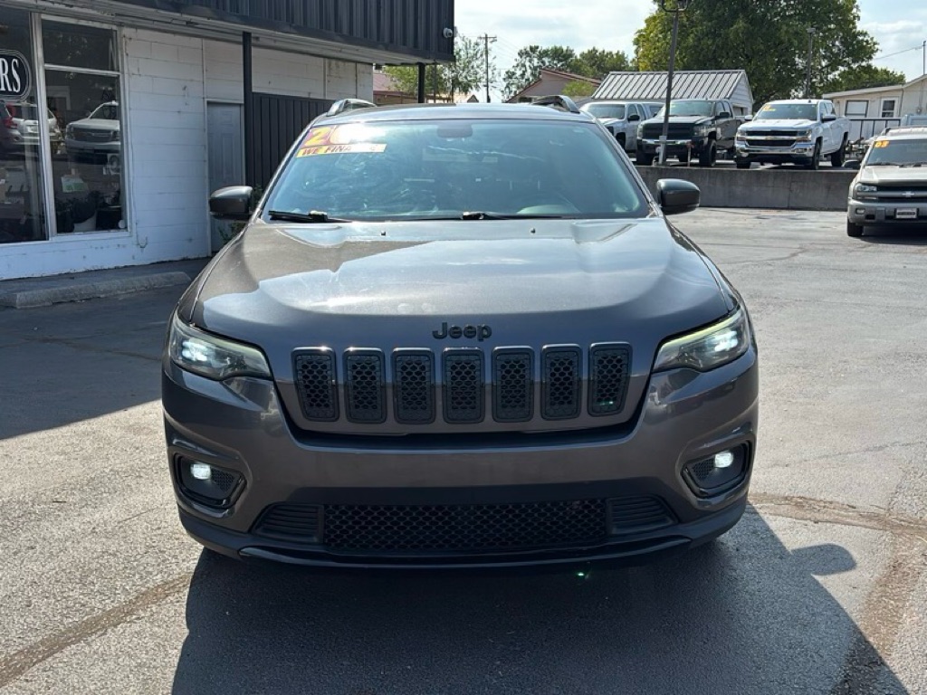 Photo 8 of this JEEP CHEROKEE