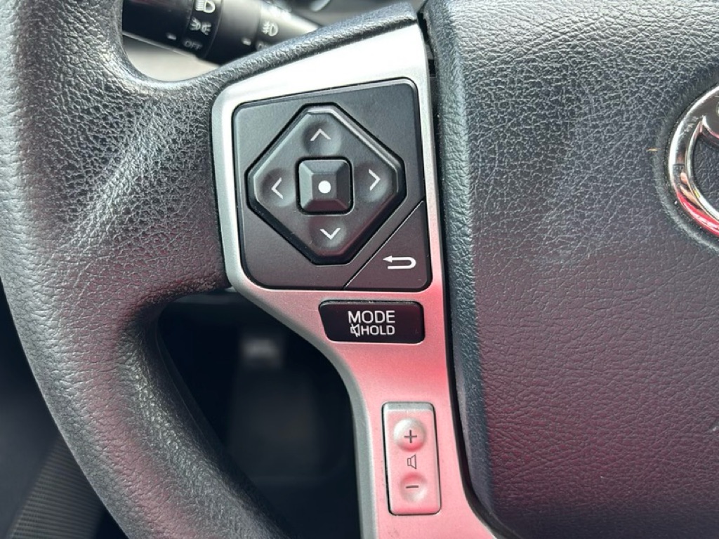 Photo 13 of this TOYOTA TUNDRA