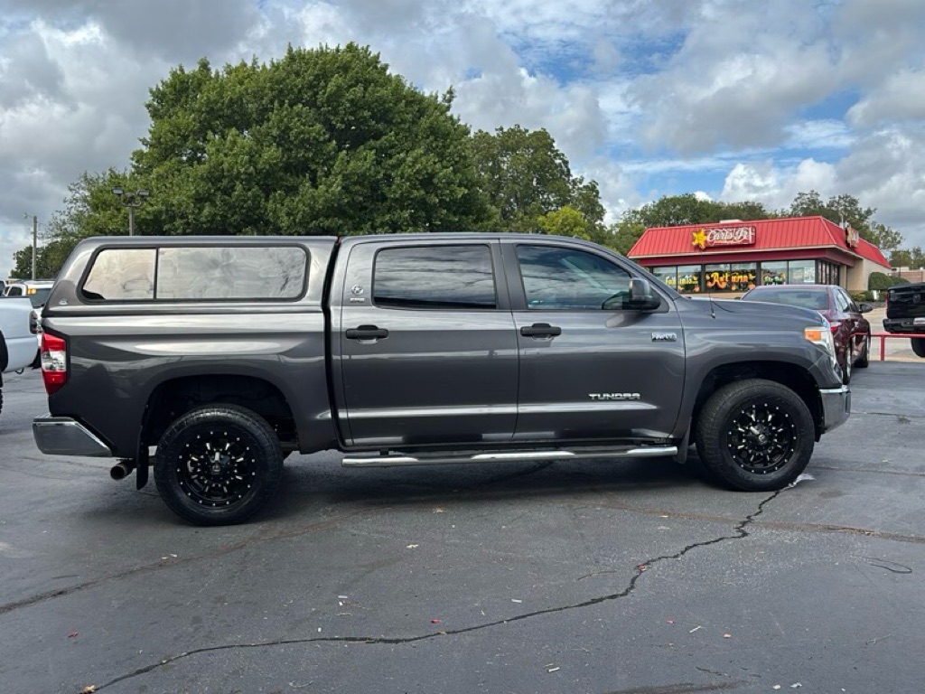 Photo 6 of this TOYOTA TUNDRA