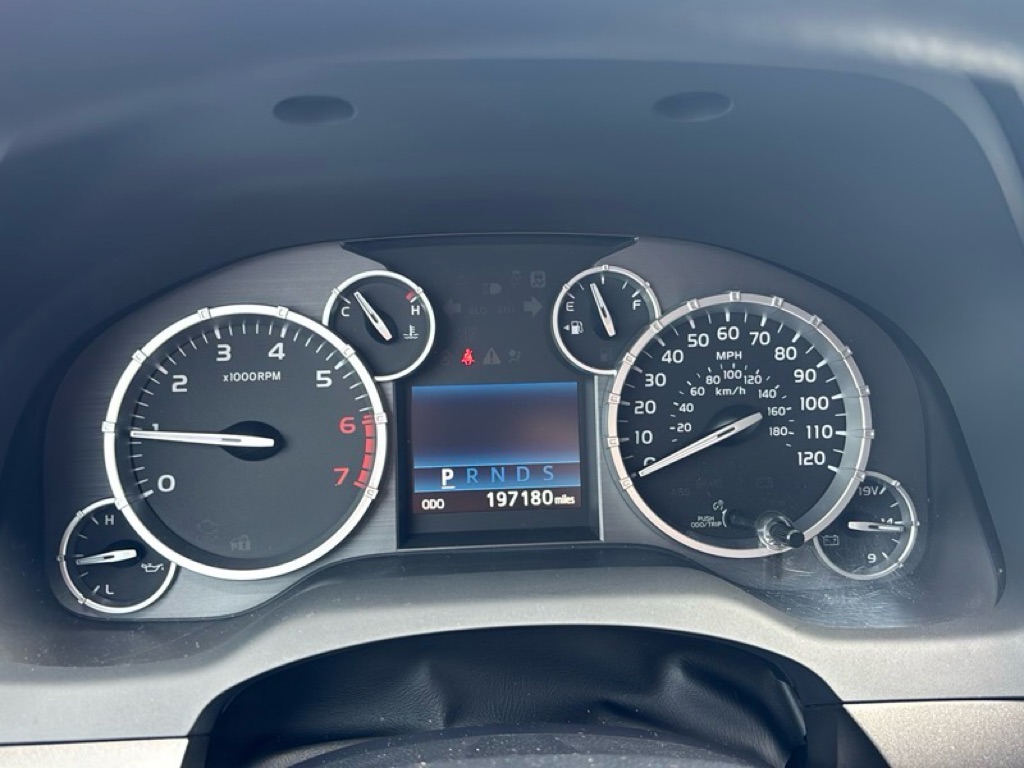 Photo 12 of this TOYOTA TUNDRA