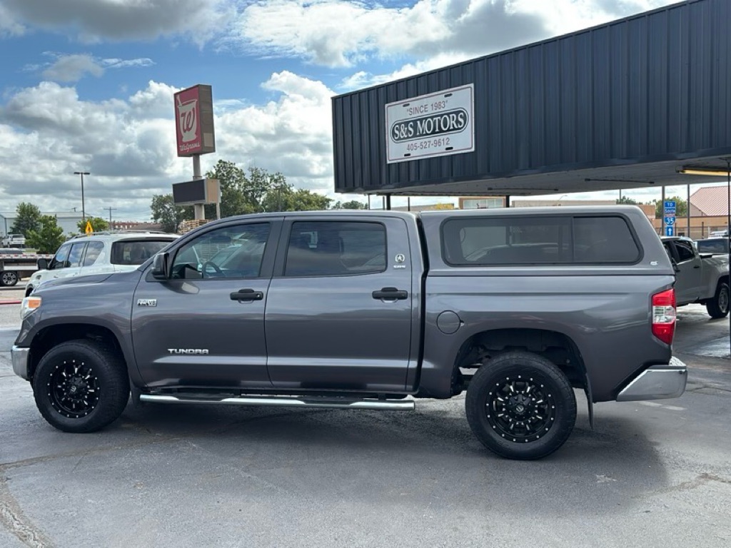 Photo 3 of this TOYOTA TUNDRA