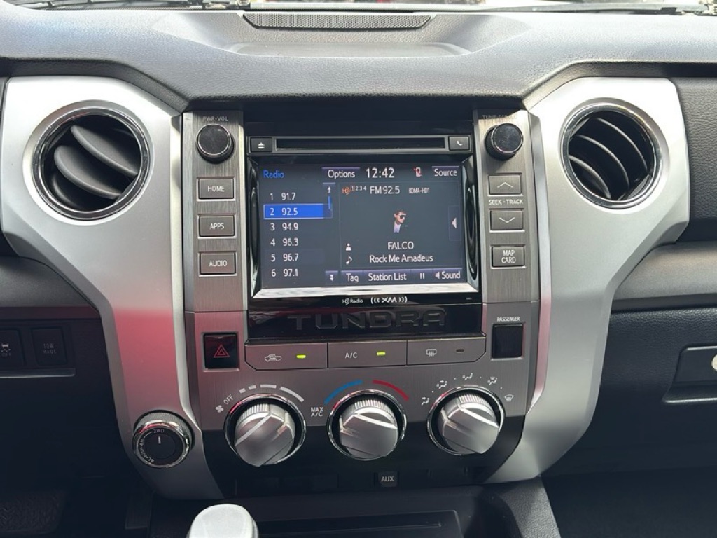 Photo 15 of this TOYOTA TUNDRA