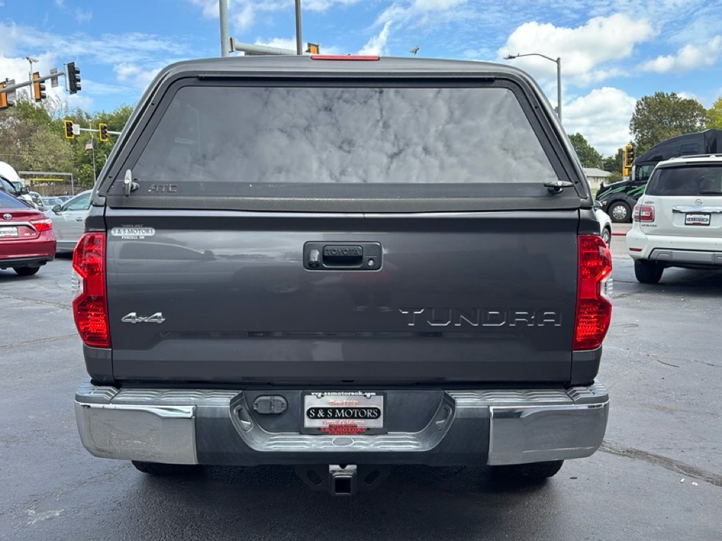 Photo 4 of this TOYOTA TUNDRA