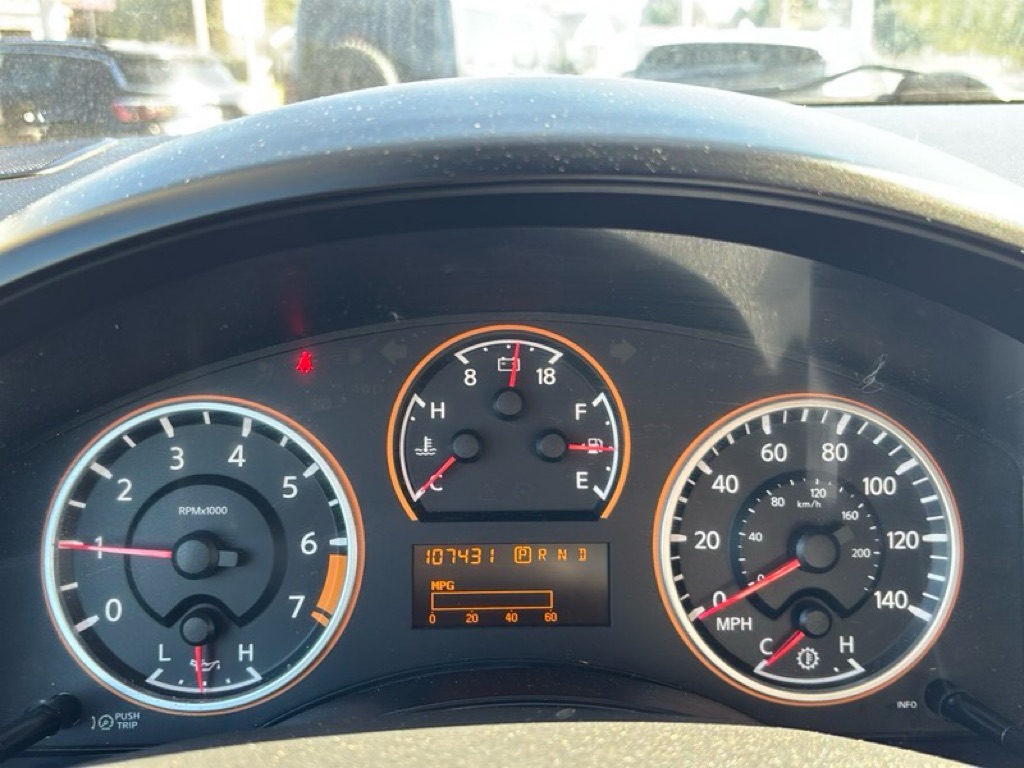 Photo 12 of this NISSAN TITAN