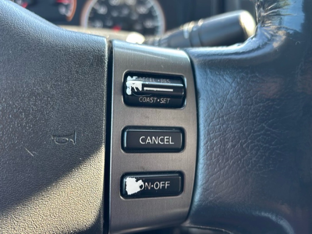 Photo 14 of this NISSAN TITAN